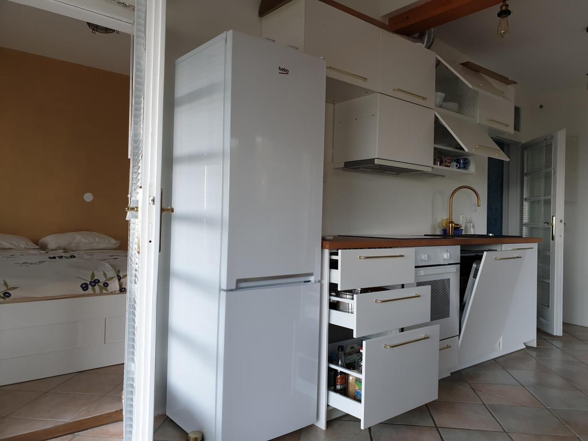 Piran Beach House - Private Oasis - Beachfront Apartment With A Sea View Terrace エクステリア 写真
